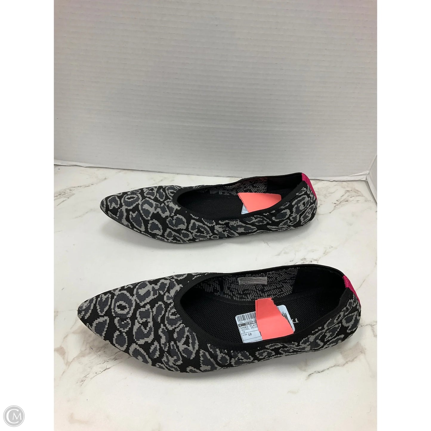 Shoes Flats By Clothes Mentor In Animal Print, Size: 10