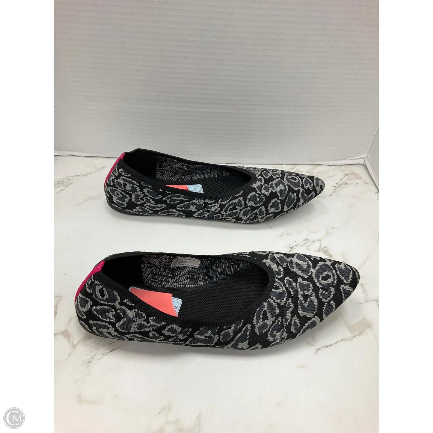 Shoes Flats By Clothes Mentor In Animal Print, Size: 10