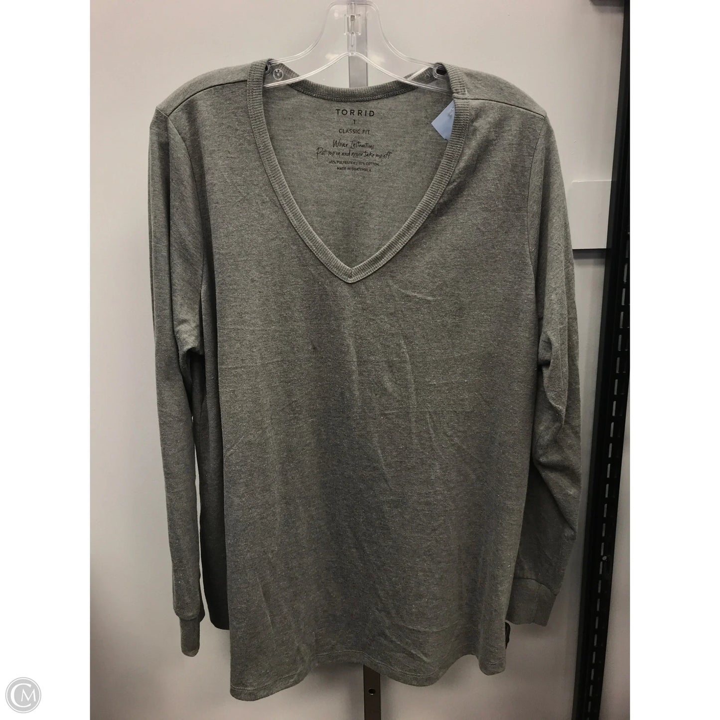 Top Long Sleeve Basic By Torrid In Grey, Size: 1x