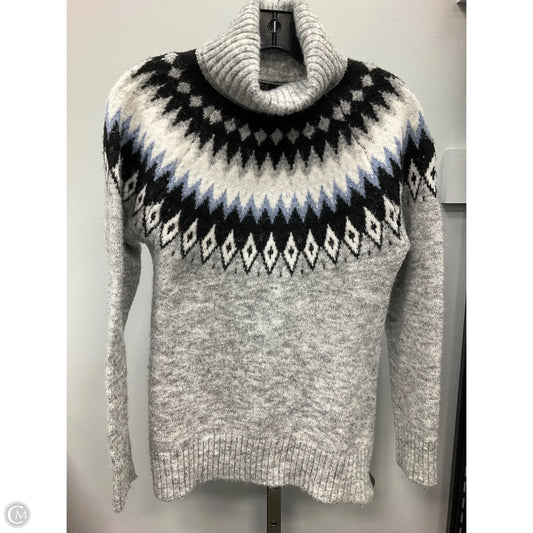 Sweater By Clothes Mentor In Grey, Size: S