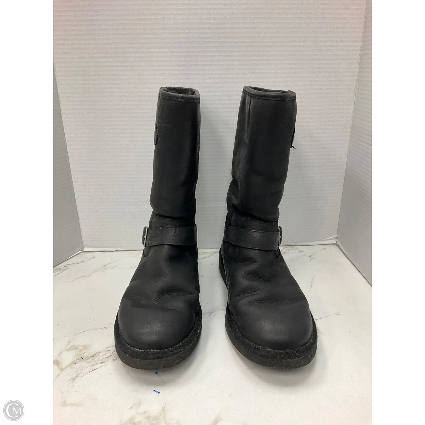 Boots Designer By Ugg In Black, Size: 9