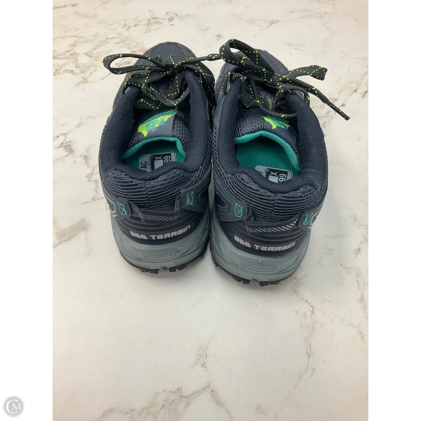 Shoes Athletic By New Balance In Navy, Size: 6