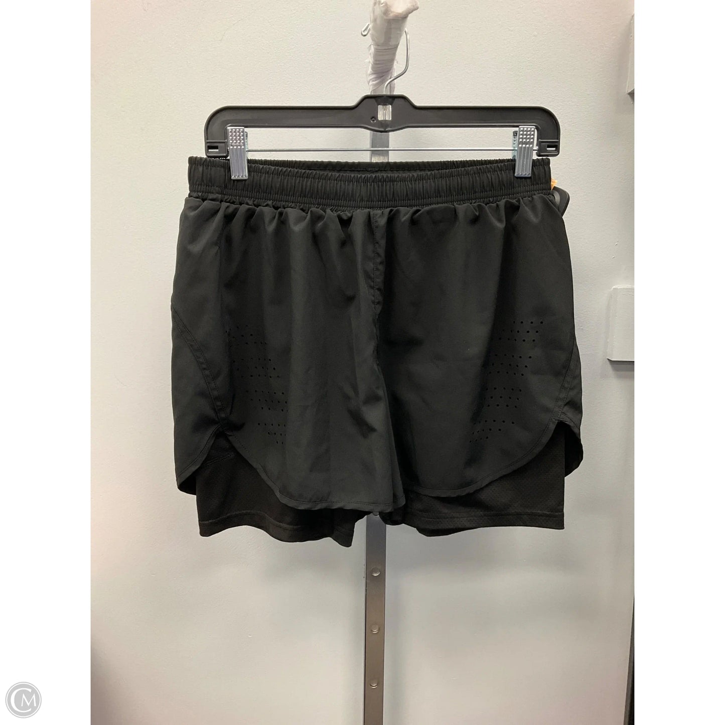 Athletic Shorts By Clothes Mentor In Black, Size: M