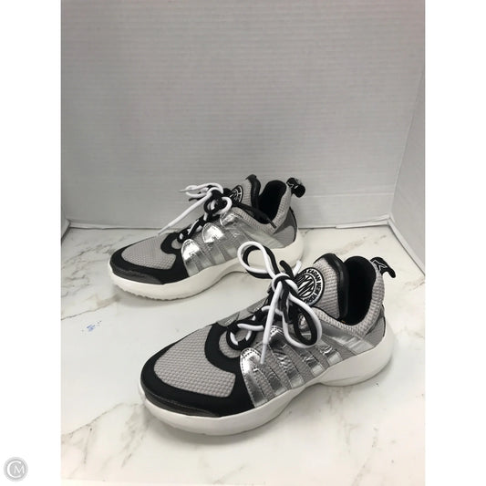 Shoes Sneakers By Dkny In Black & Silver, Size: 6.5