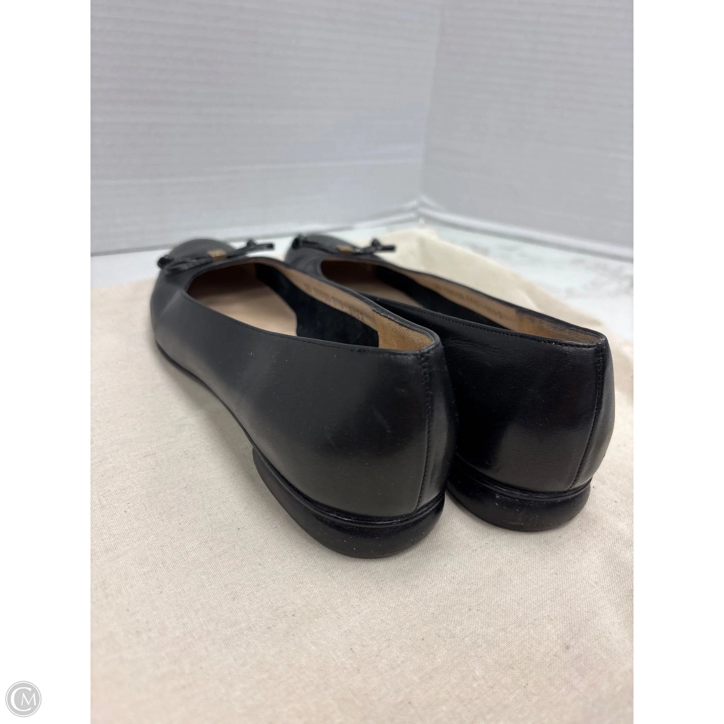 Shoes Luxury Designer By Ferragamo In Black, Size: 6.5