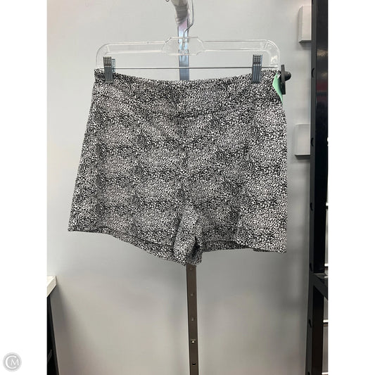 Shorts By Clothes Mentor In Black & White, Size: M