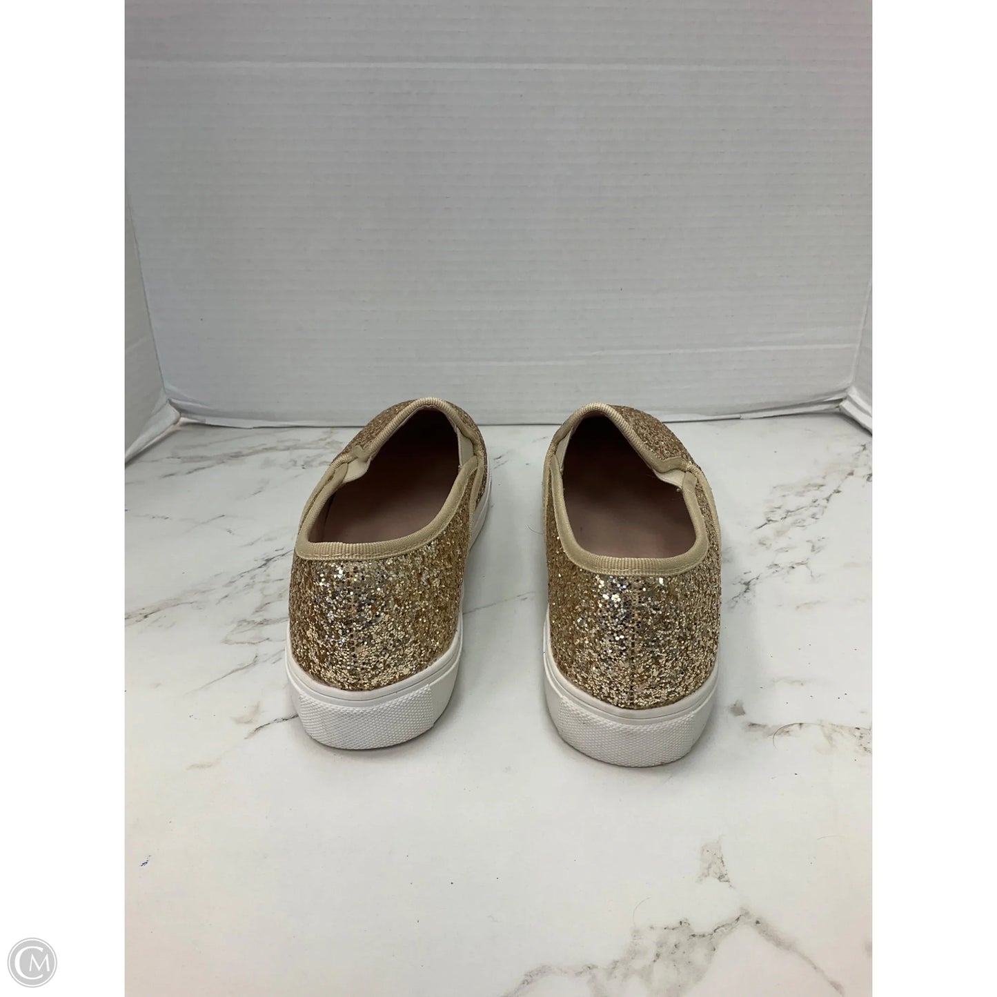 Shoes Flats By Clothes Mentor In Gold, Size: 8