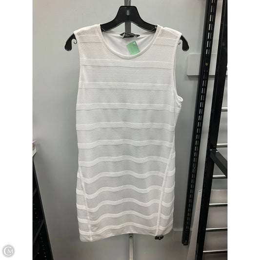 Dress Casual Short By Armani Exchange In White, Size: L