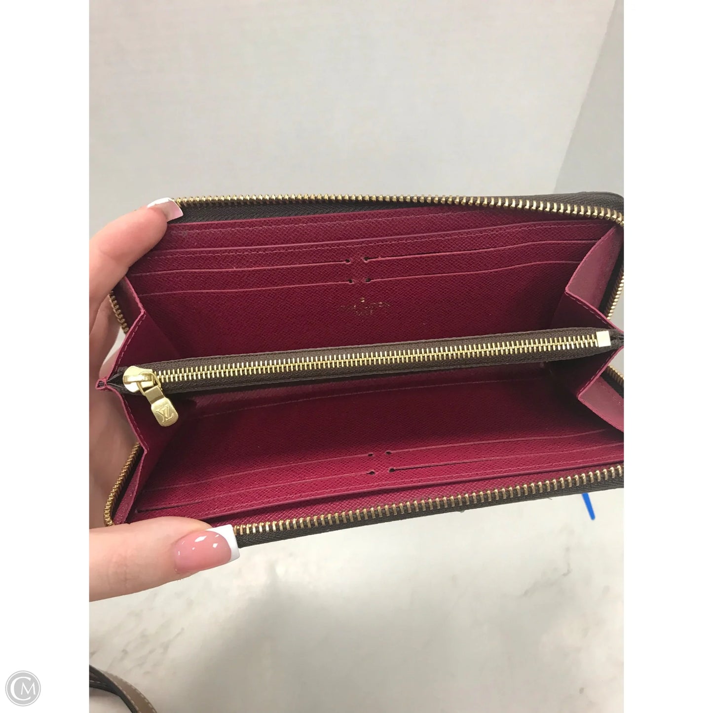 Wallet Luxury Designer By Louis Vuitton, Size: Medium