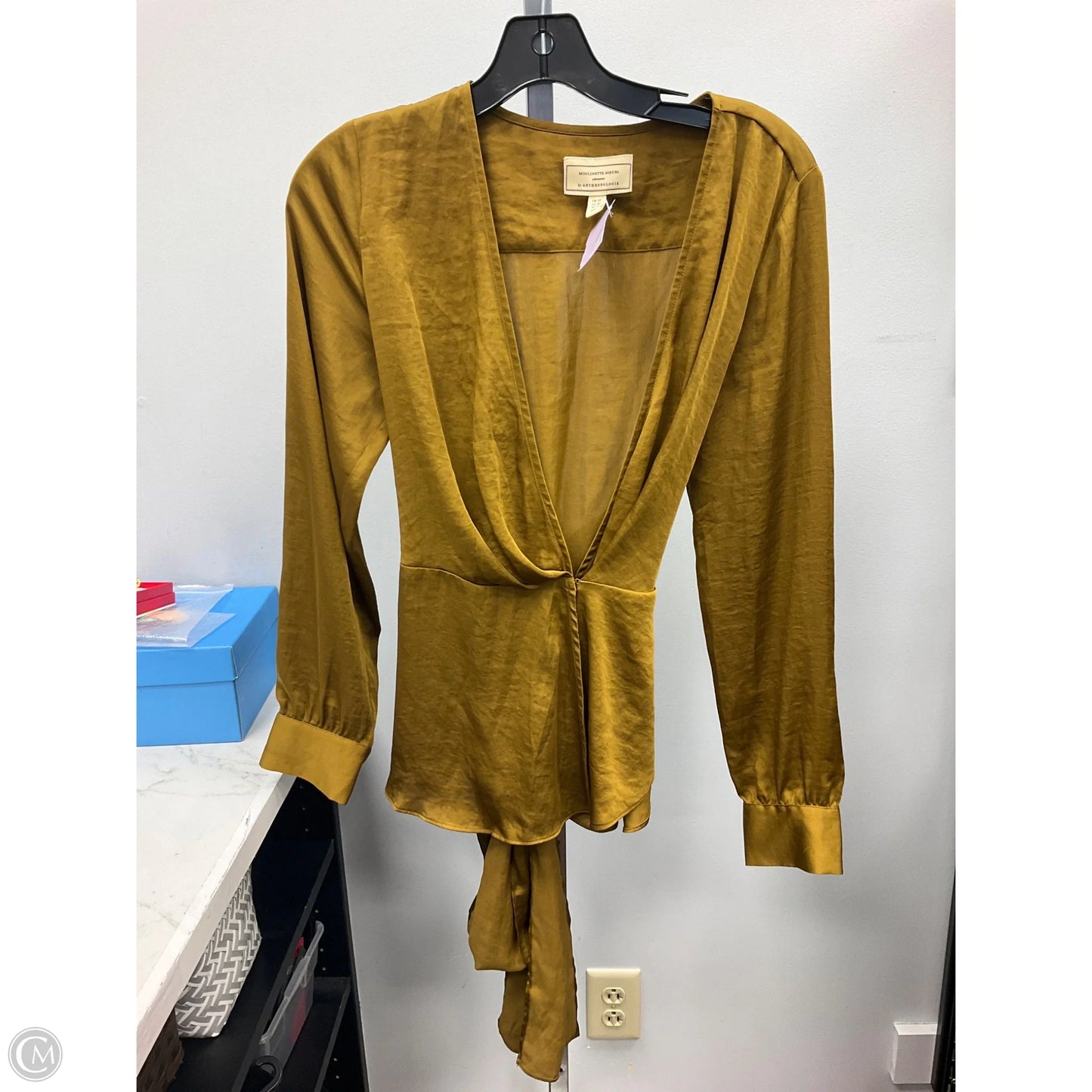 Top Long Sleeve By Anthropologie In Green, Size: 6