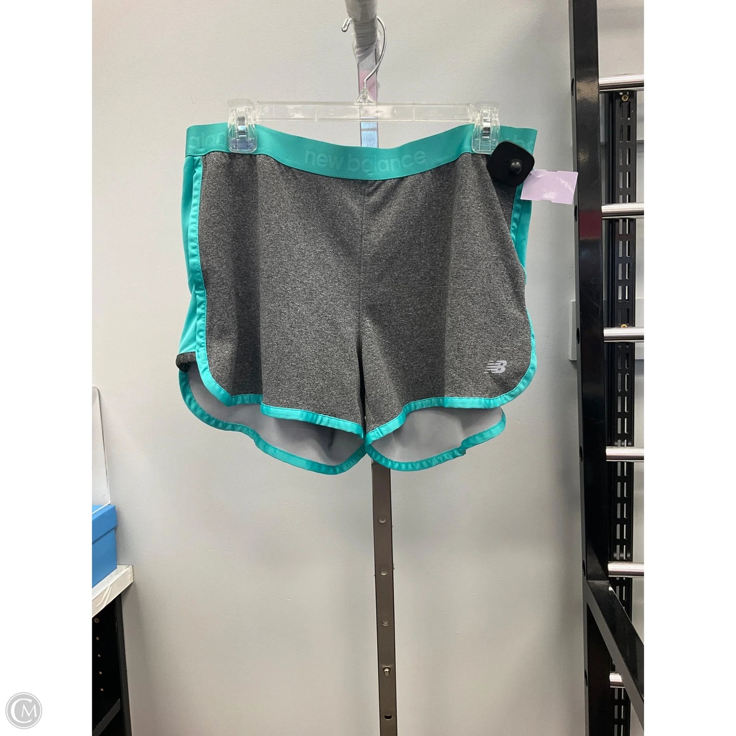 Athletic Shorts By New Balance In Grey, Size: L