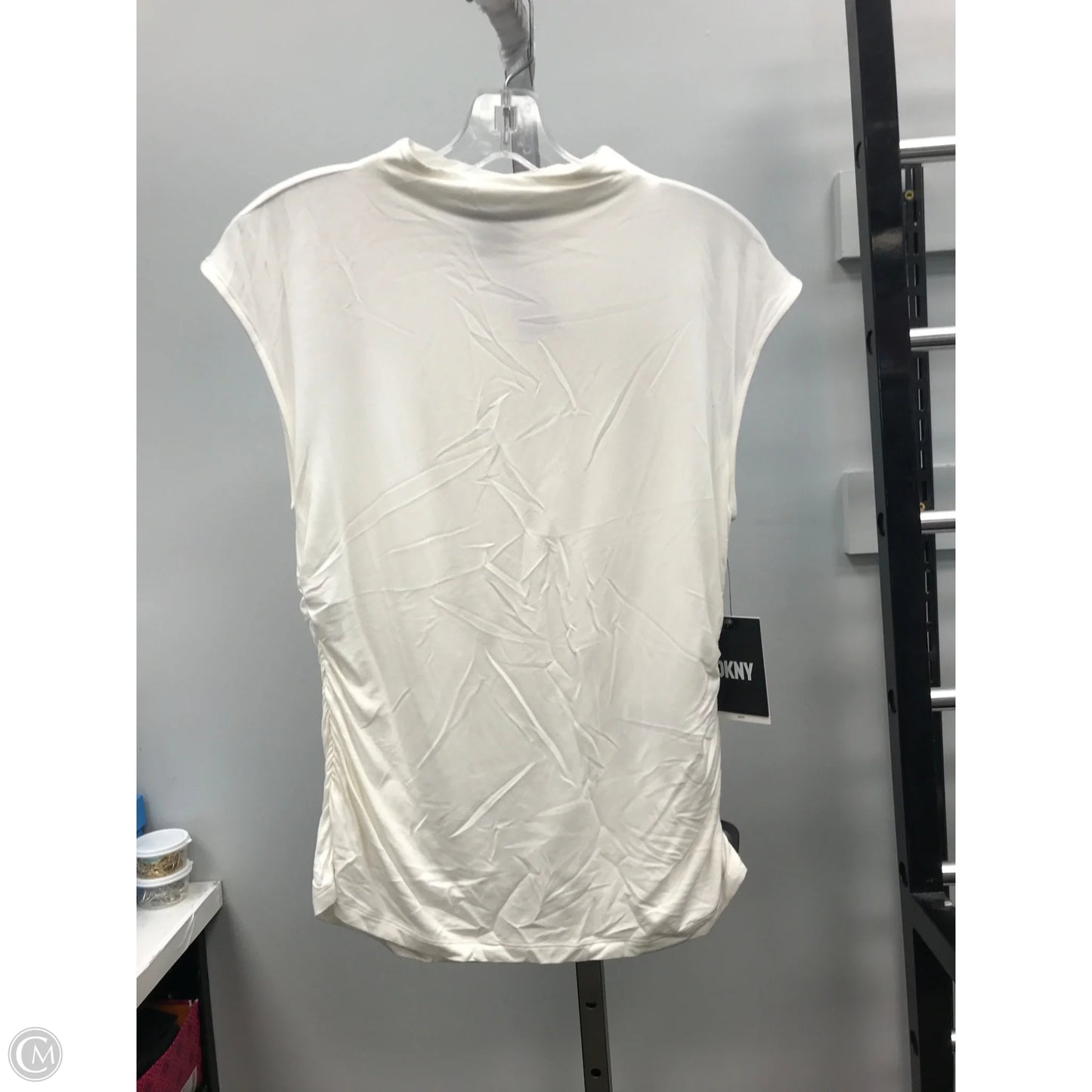 Top Sleeveless By Dkny In Cream, Size: M