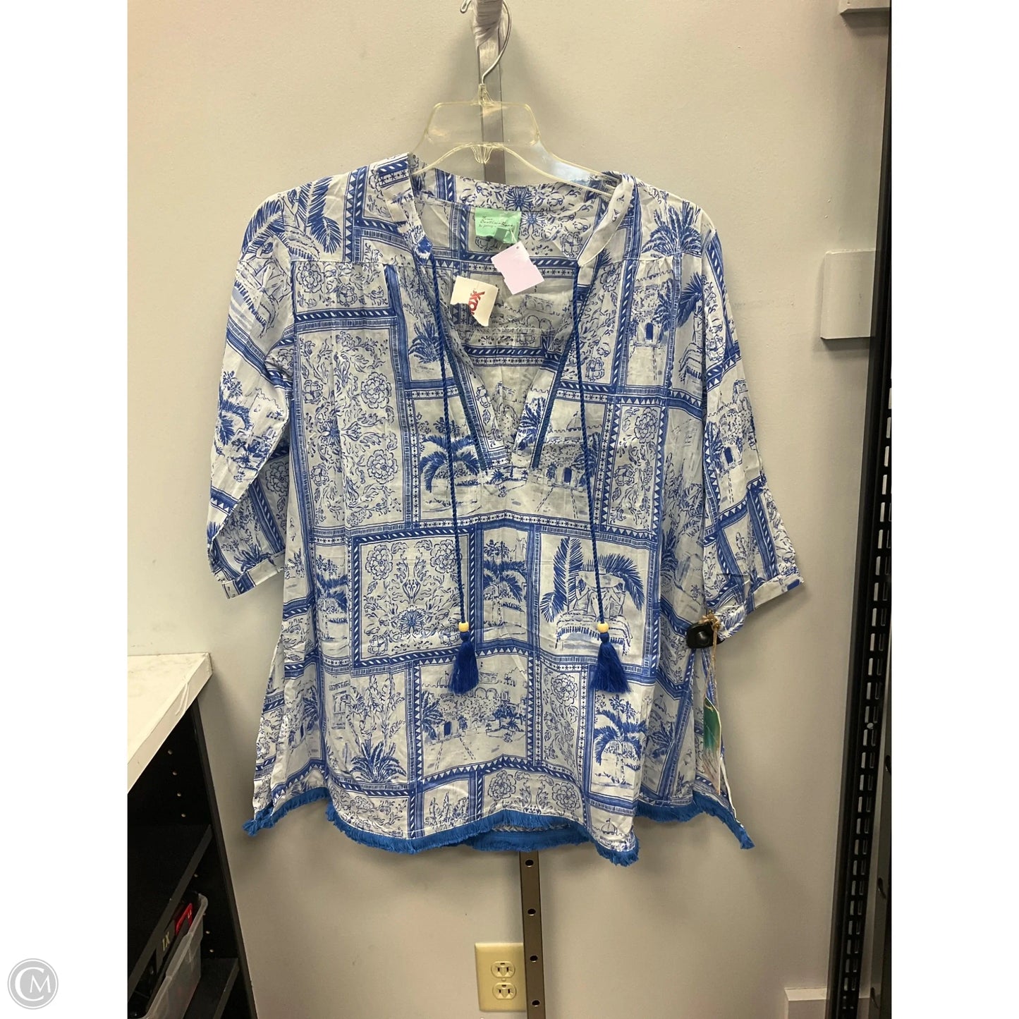 Swimwear Cover-up By Clothes Mentor In Blue & White, Size: Xs