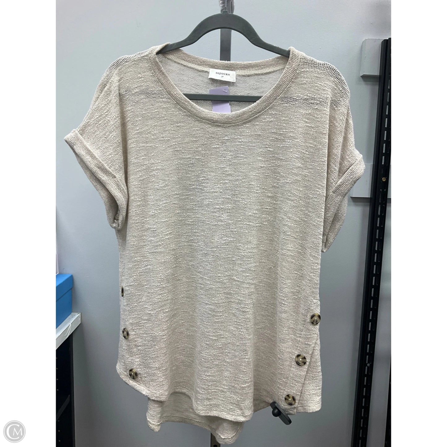 Top Short Sleeve By Cmc In Cream, Size: Lp