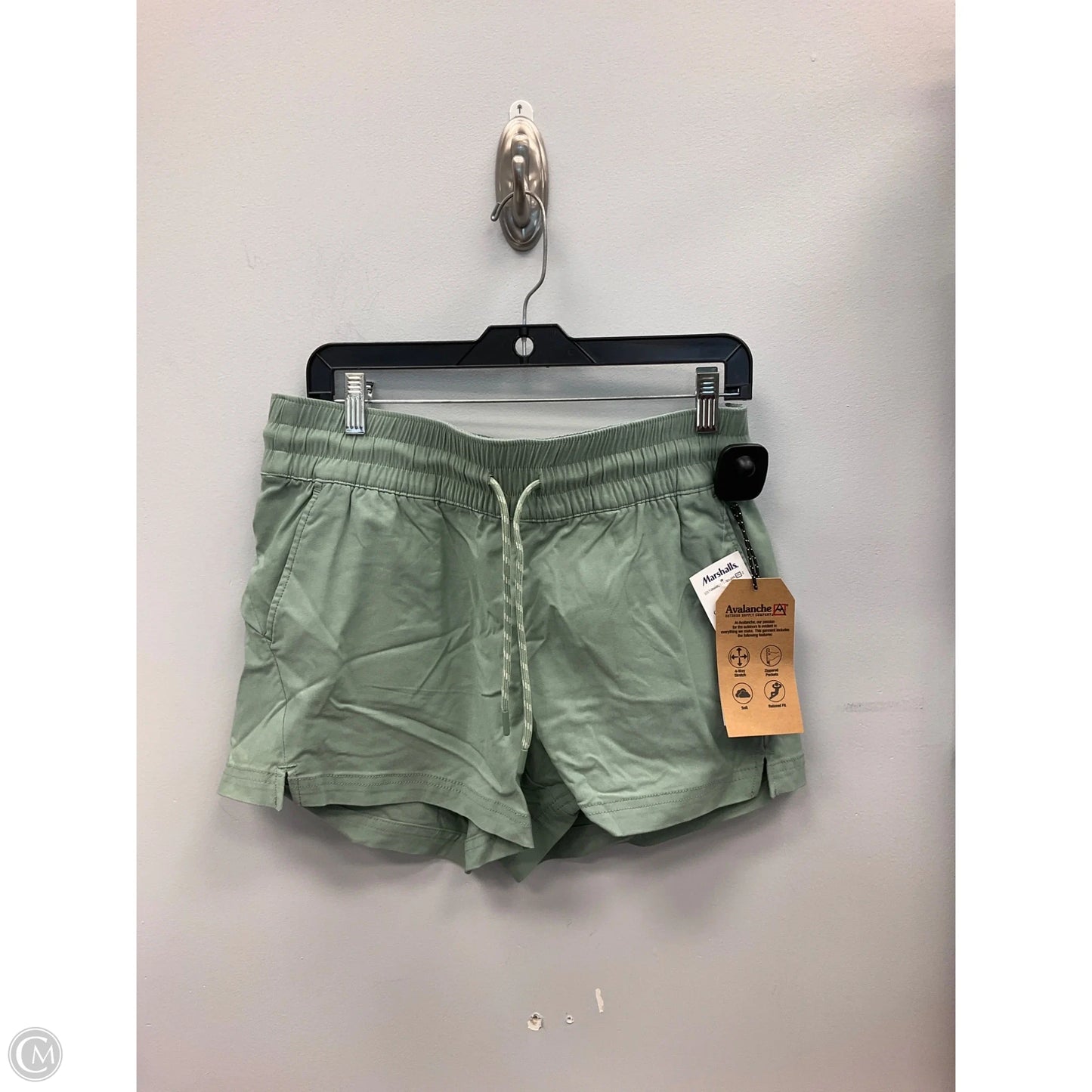 Athletic Shorts By Avalanche In Green, Size: M