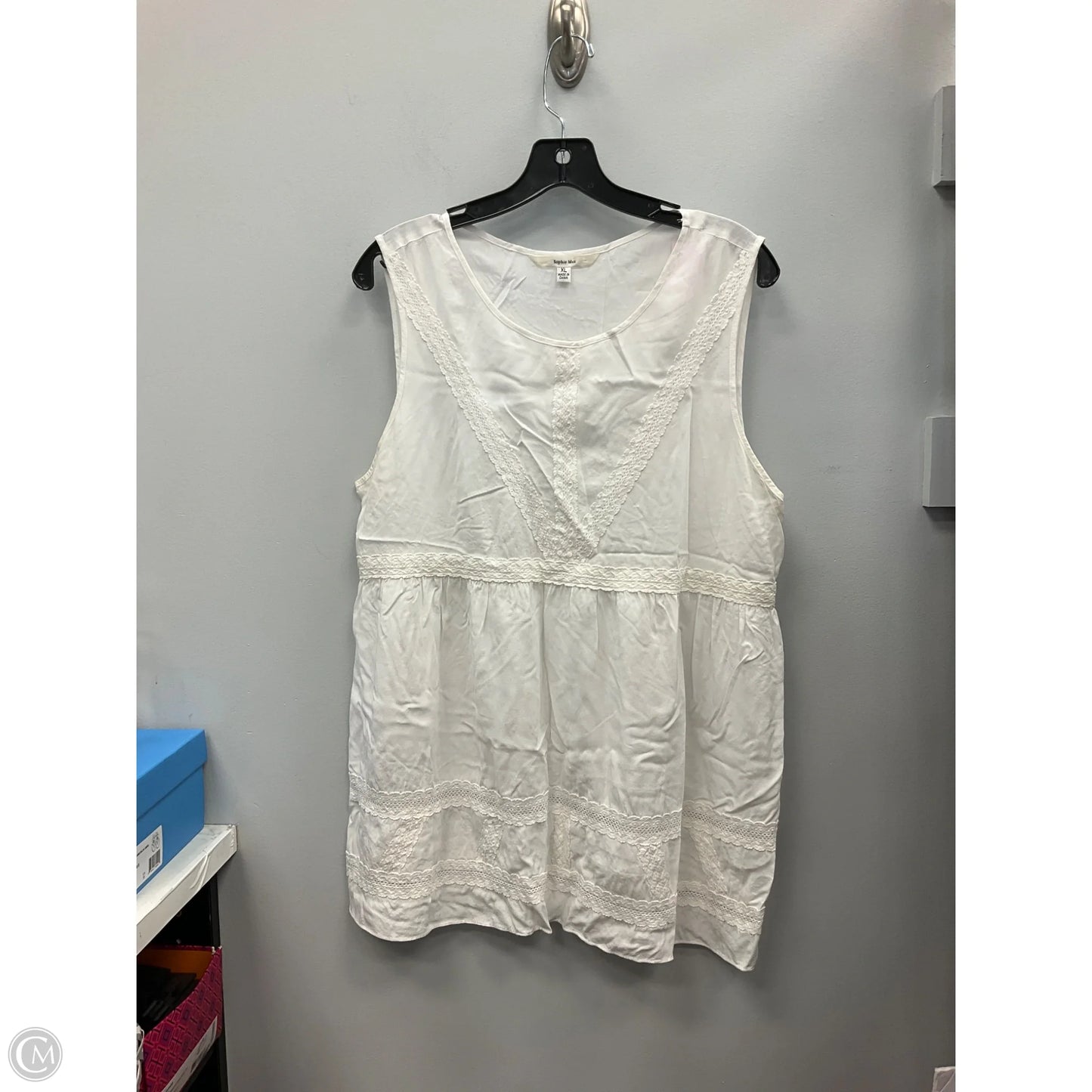 Top Sleeveless By Sophie Max In White, Size: Xl