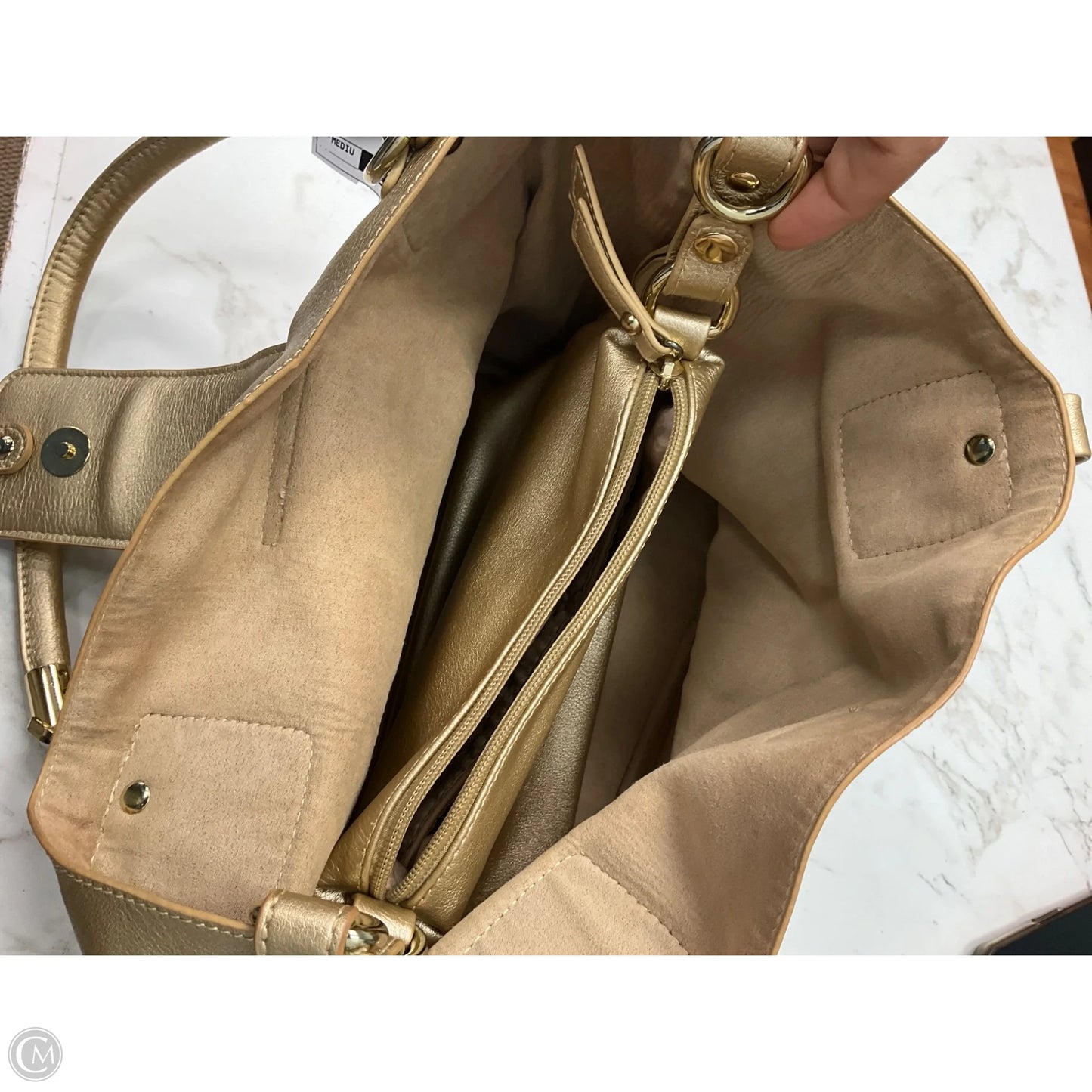 Handbag By Clothes Mentor, Size: Medium