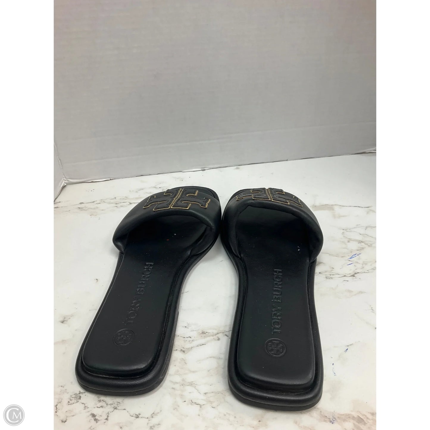 Sandals Designer By Tory Burch In Black & Gold, Size: 8.5