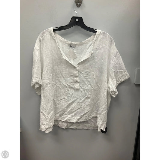 Top Short Sleeve By Eddie Bauer In White, Size: Xl