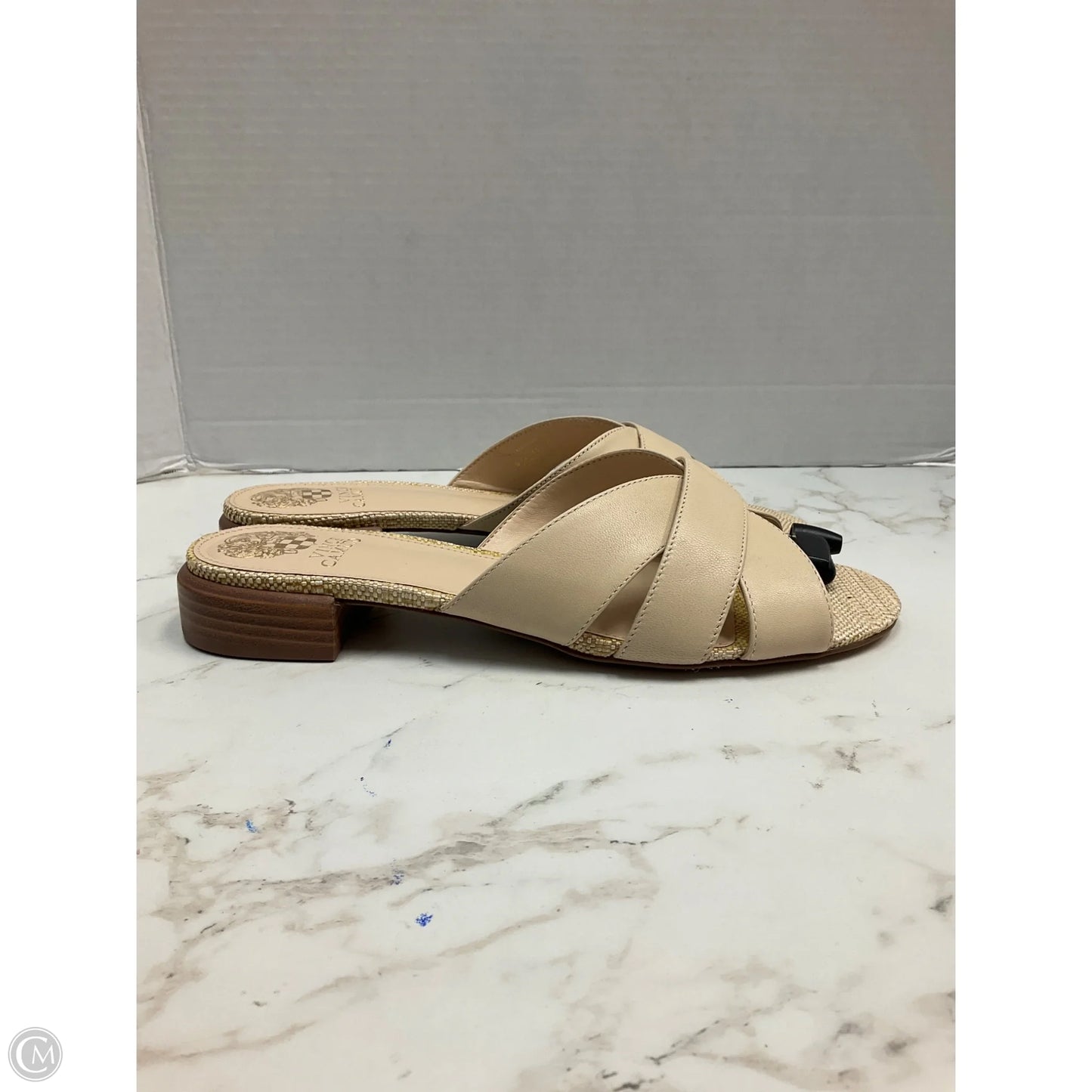 Sandals Flats By Vince Camuto In Cream, Size: 9.5