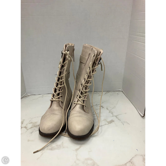 Boots Mid-calf Flats By Clothes Mentor In Cream, Size: 6