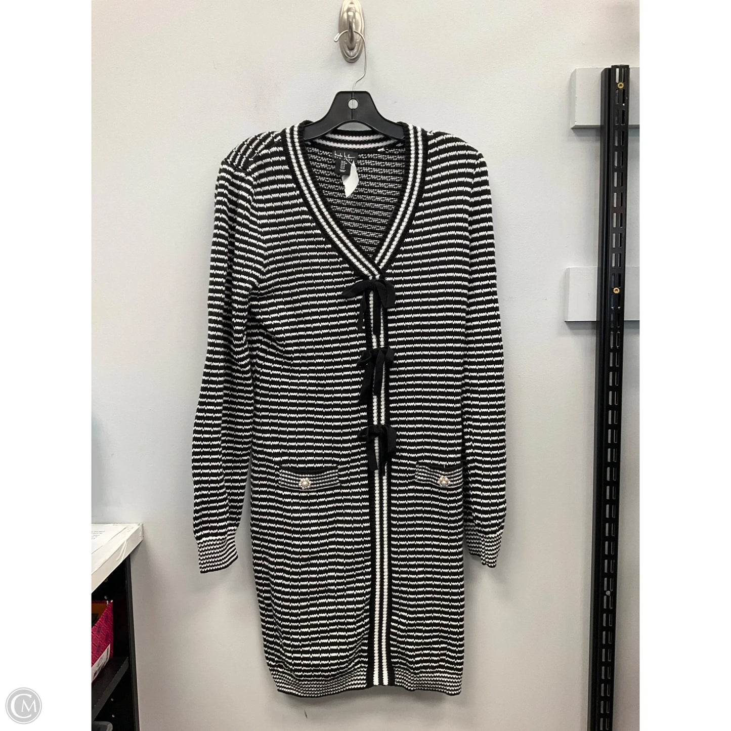 Dress Sweater By Nicole Miller In Striped Pattern, Size: M