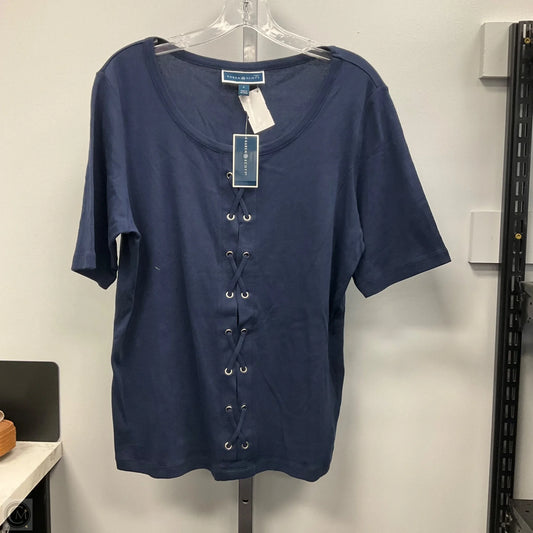 Top Short Sleeve By Karen Scott In Blue, Size: L