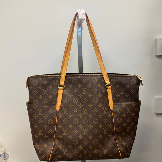 Handbag Luxury Designer By Louis Vuitton, Size: Large