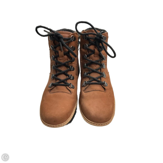 Boots Ankle Flats By Toms In Brown, Size: 7
