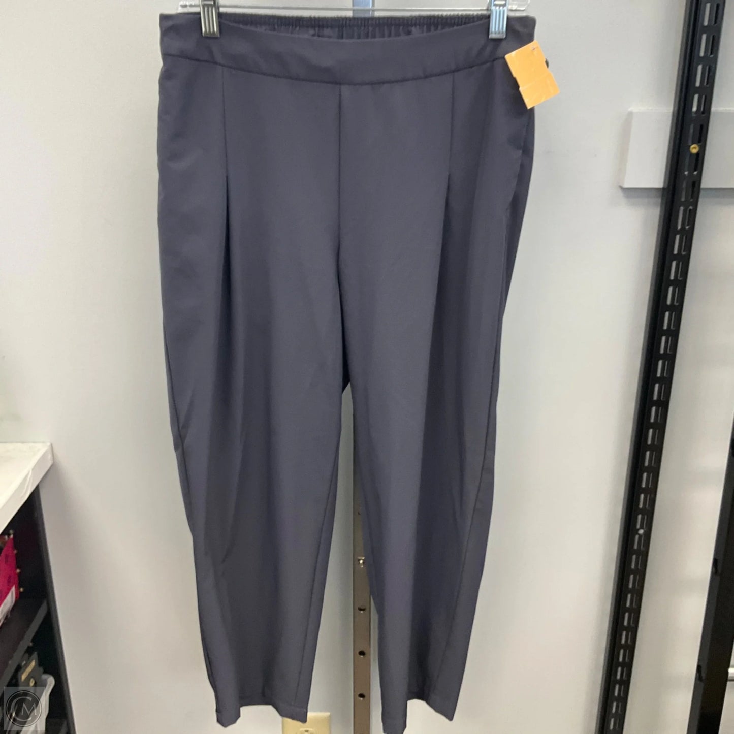 Athletic Pants By Nike In Grey, Size: S