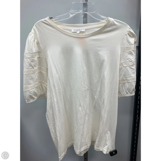 Top Short Sleeve By Workshop In Cream, Size: 1x