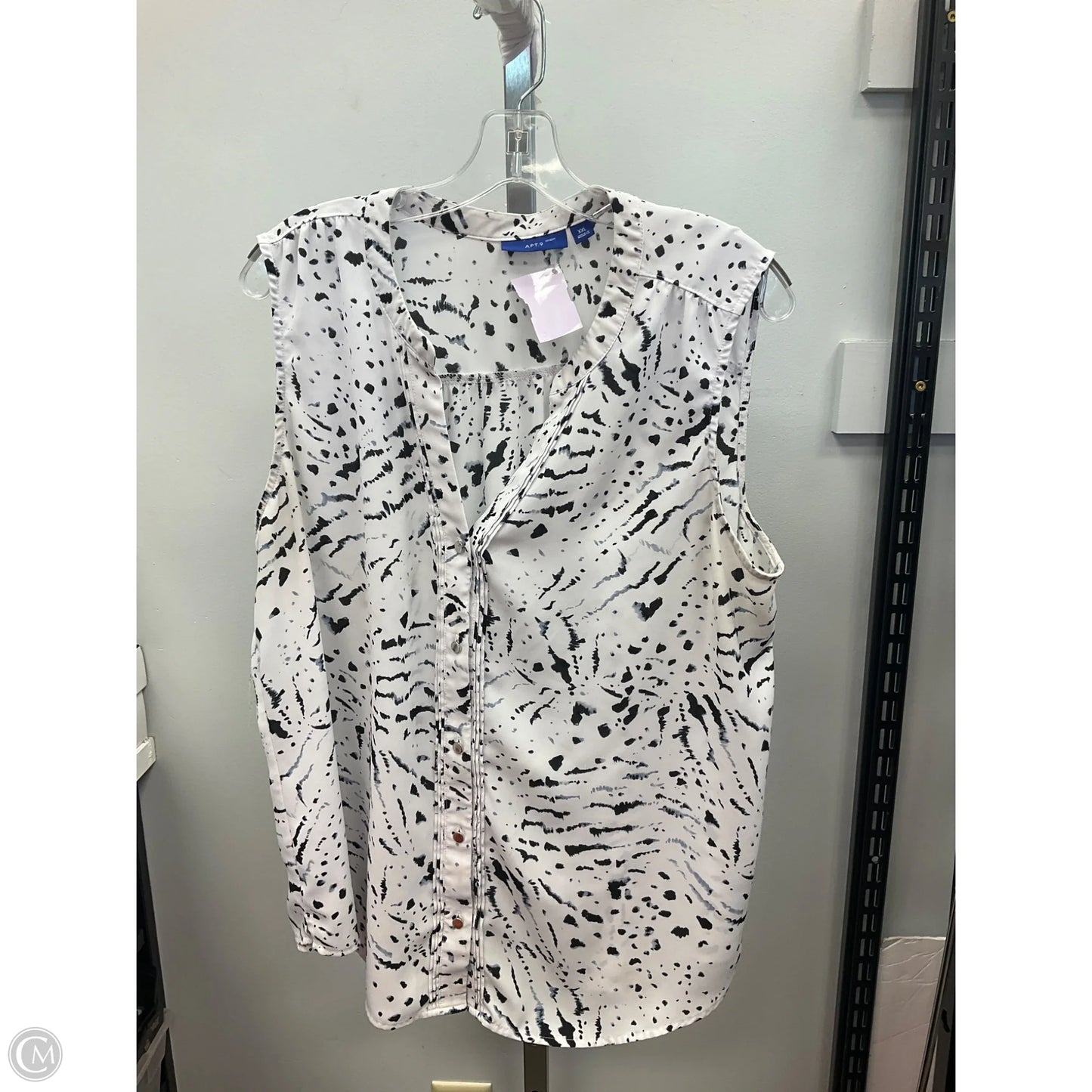 Top Sleeveless By Apt 9 In Black & White, Size: Xxl