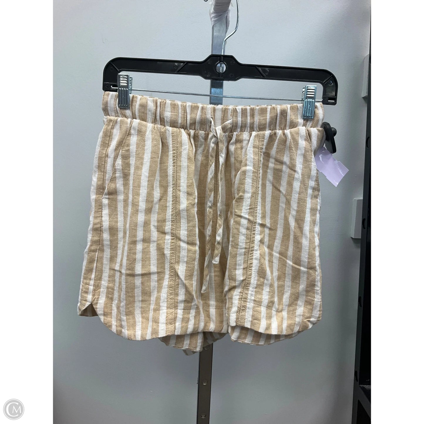 Shorts By Universal Thread In Cream & Tan, Size: Xs