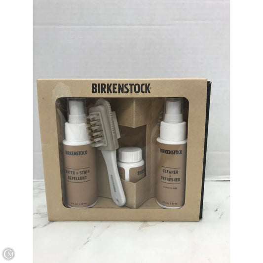 Accessory Label By Birkenstock, Size: Medium