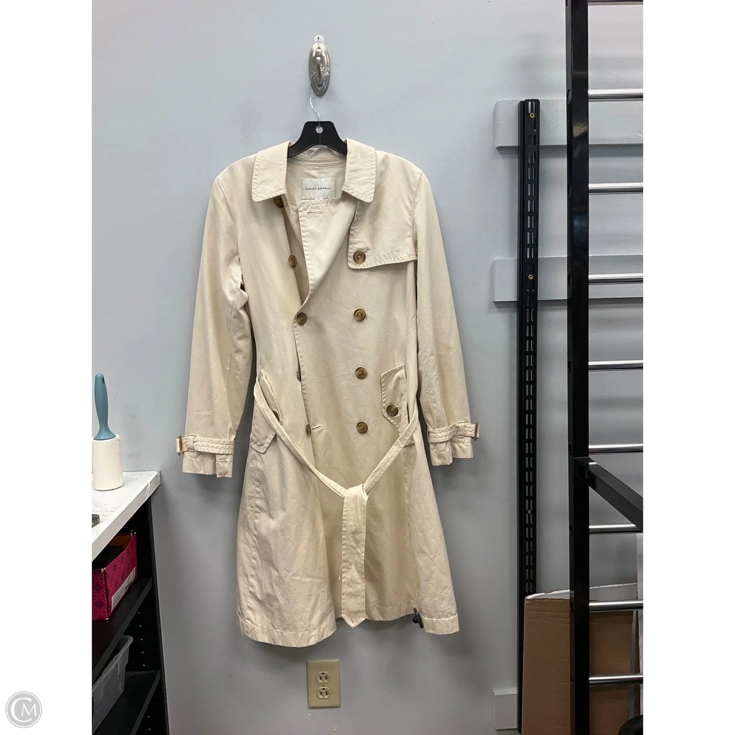 Coat Trench Coat By Banana Republic In Cream, Size: M