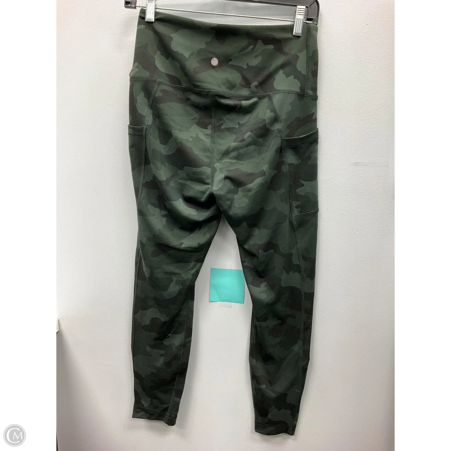 Athletic Leggings By Yogalicious In Camouflage Print, Size: M