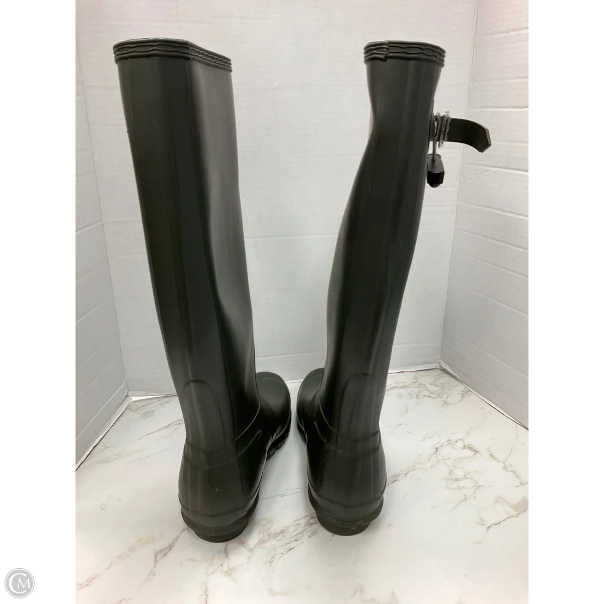 Boots Designer By Hunter In Green, Size: 8