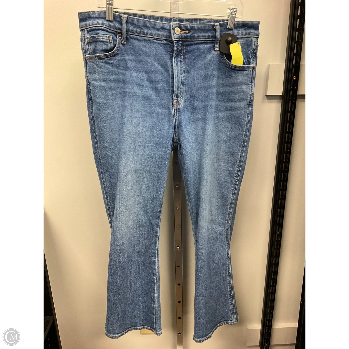 Jeans Flared By Old Navy In Blue Denim, Size: 14