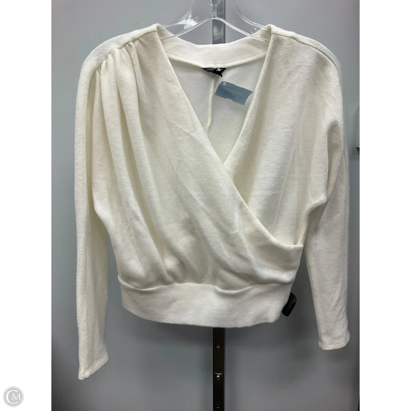 Top Long Sleeve By Ann Taylor In Cream, Size: Xsp