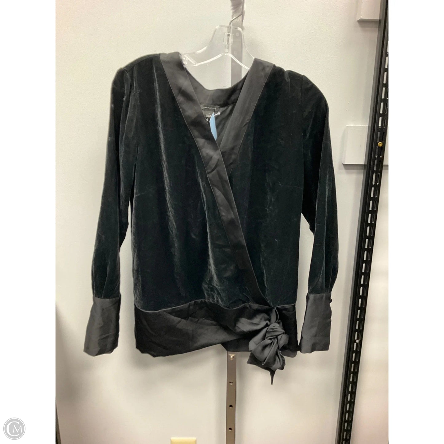Top Long Sleeve By Ann Taylor In Black, Size: S