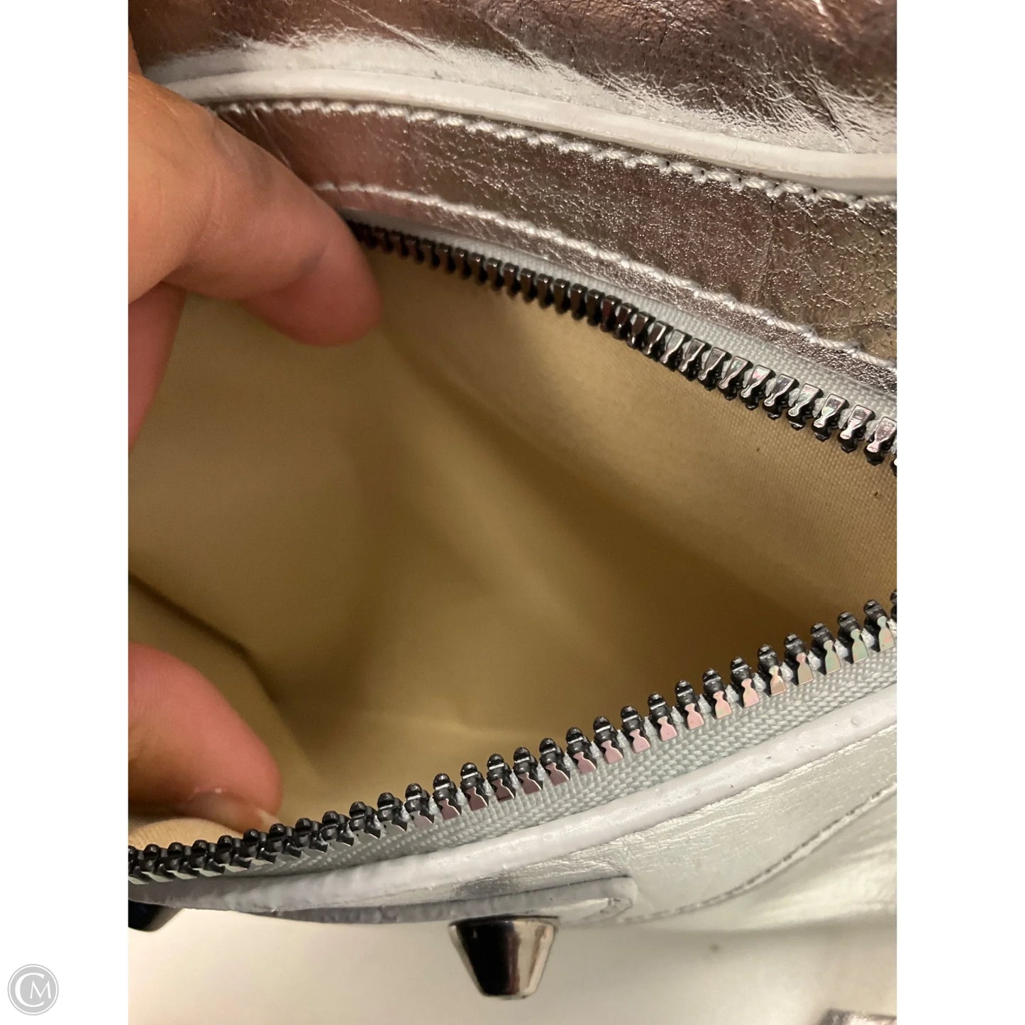 Tote By Clothes Mentor, Size: Medium