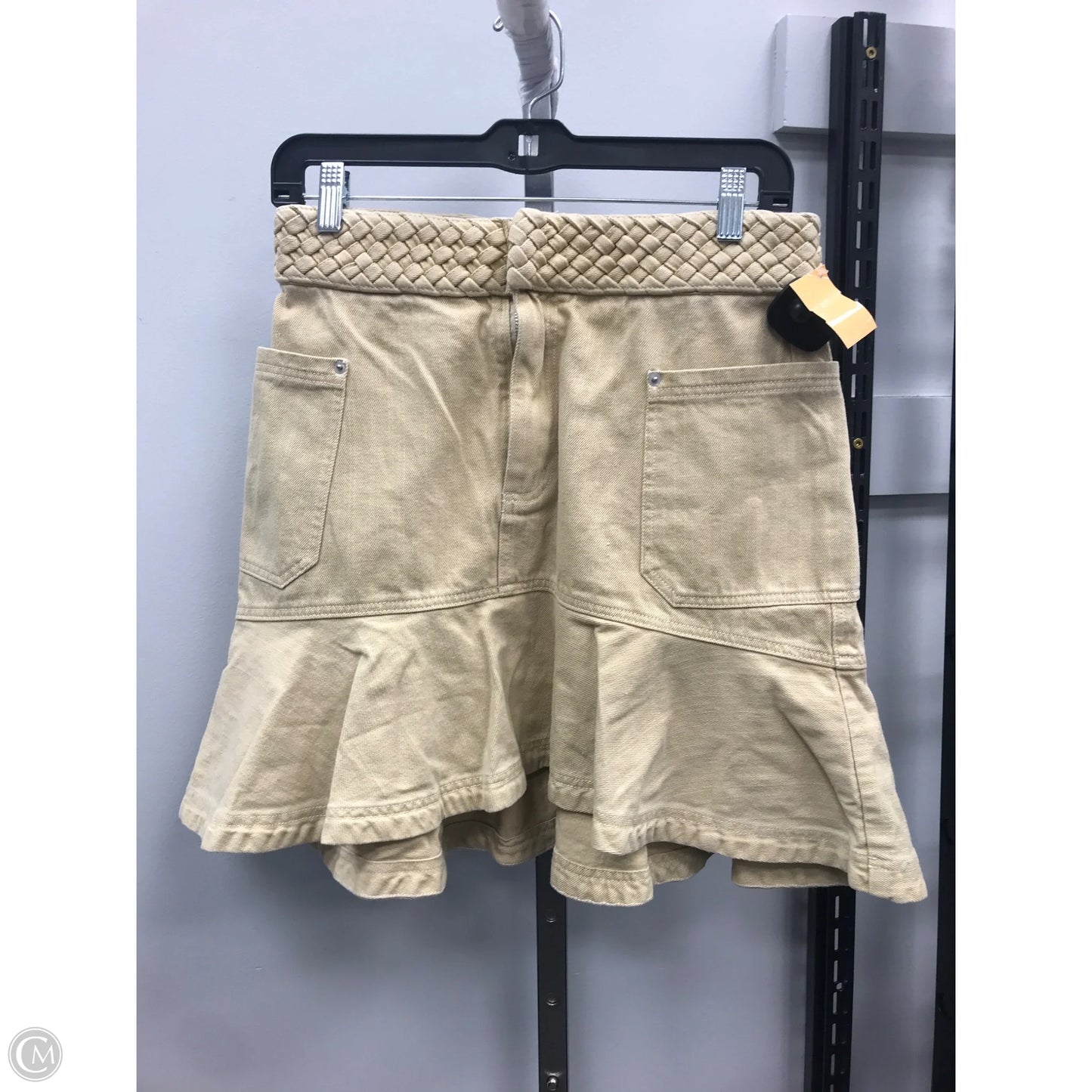 Skirt Mini & Short By Klueless In Beige, Size: 6