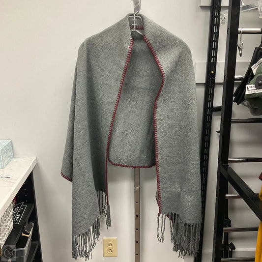 Shawl By Cloie In Grey