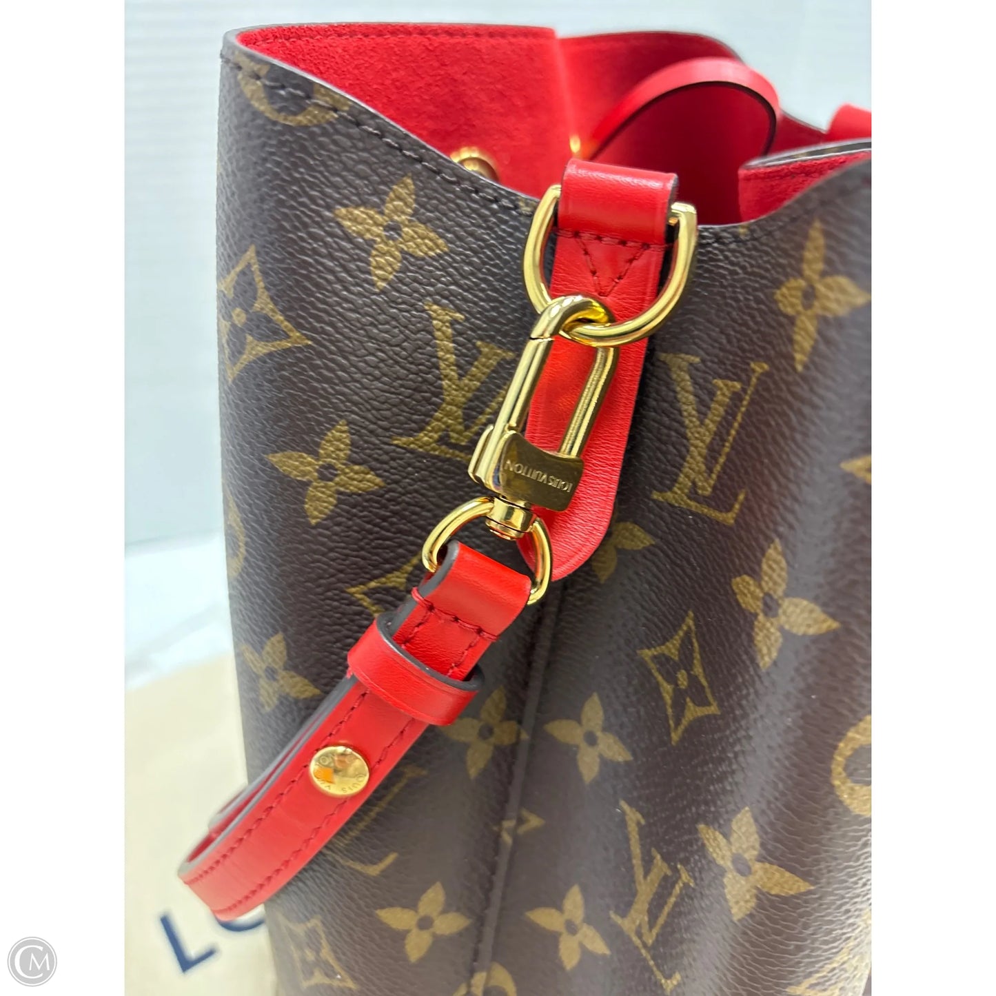 Handbag Luxury Designer By Louis Vuitton, Size: Medium