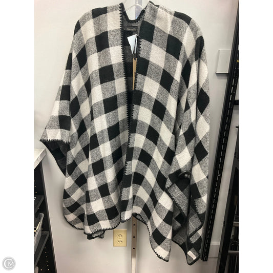 Shawl By Coco And Carmen In Plaid Pattern, Size: Osfm