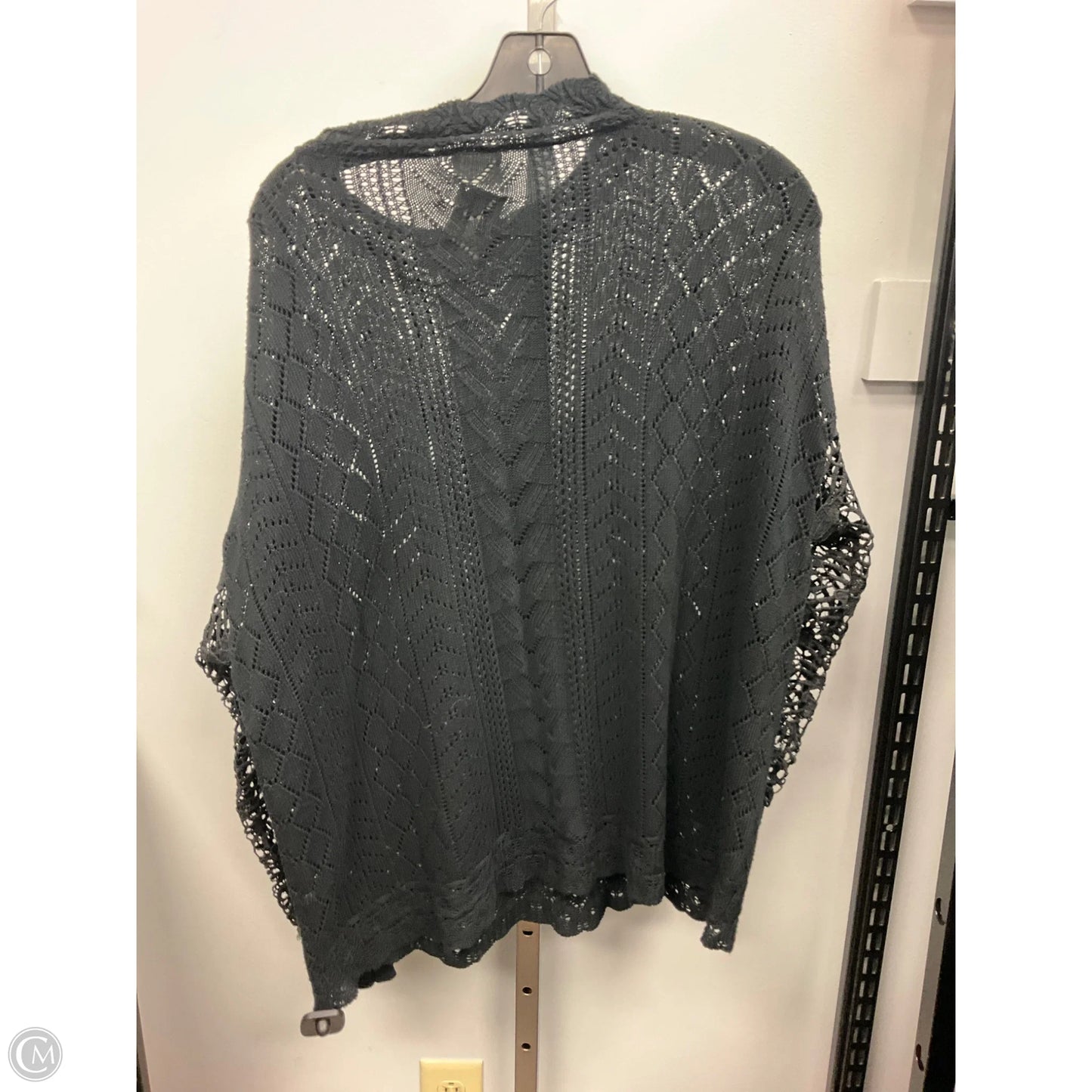 Top Long Sleeve By Cmc In Black, Size: M