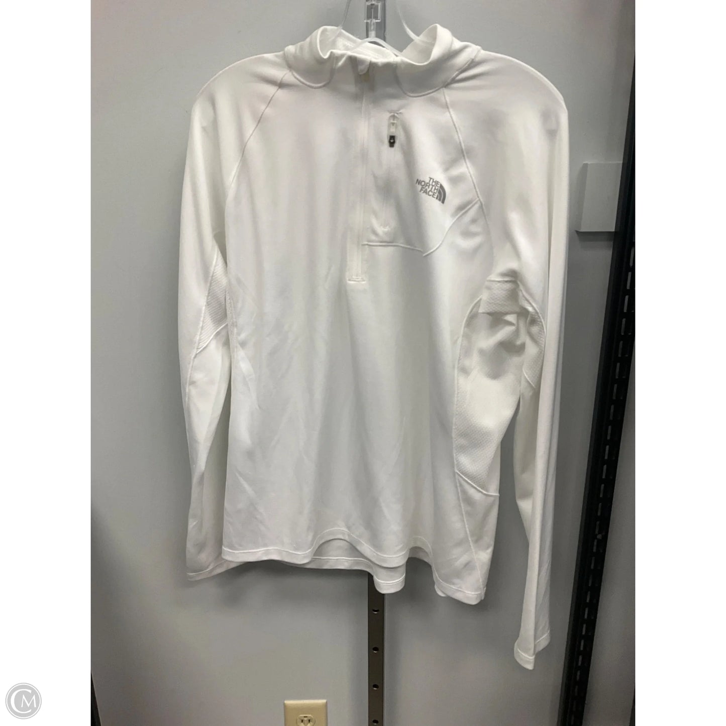 Athletic Top Long Sleeve Collar By The North Face In White, Size: Xl