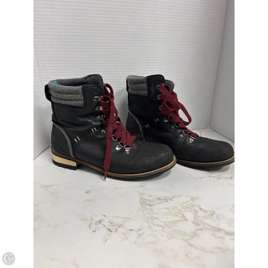 Boots Hiking By Clothes Mentor In Black & Grey, Size: 7.5