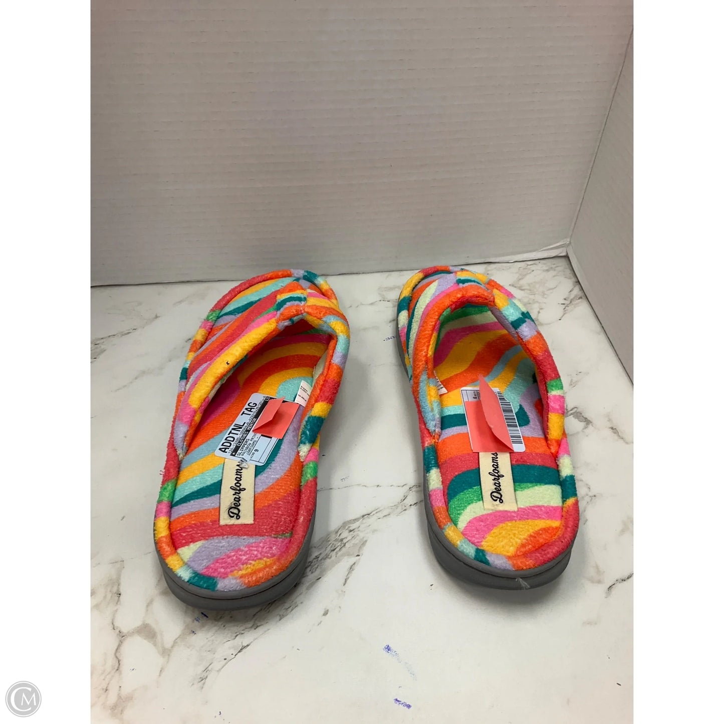 Slippers By Clothes Mentor In Rainbow Print, Size: 9