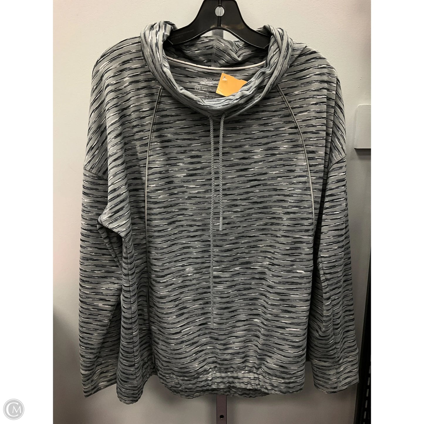 Athletic Top Long Sleeve Collar By Talbots In Grey, Size: Xl